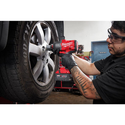 M18 FUEL™ 1/2" High Torque Impact wrench w/ Friction Ring Kit