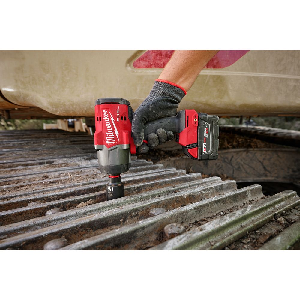 M18 FUEL™ 1/2" High Torque Impact wrench w/ Friction Ring Kit