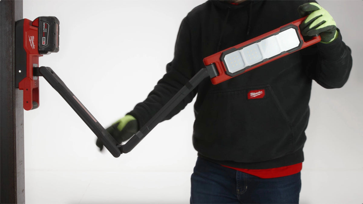 M18™ Magnetic Extendable Boom Light